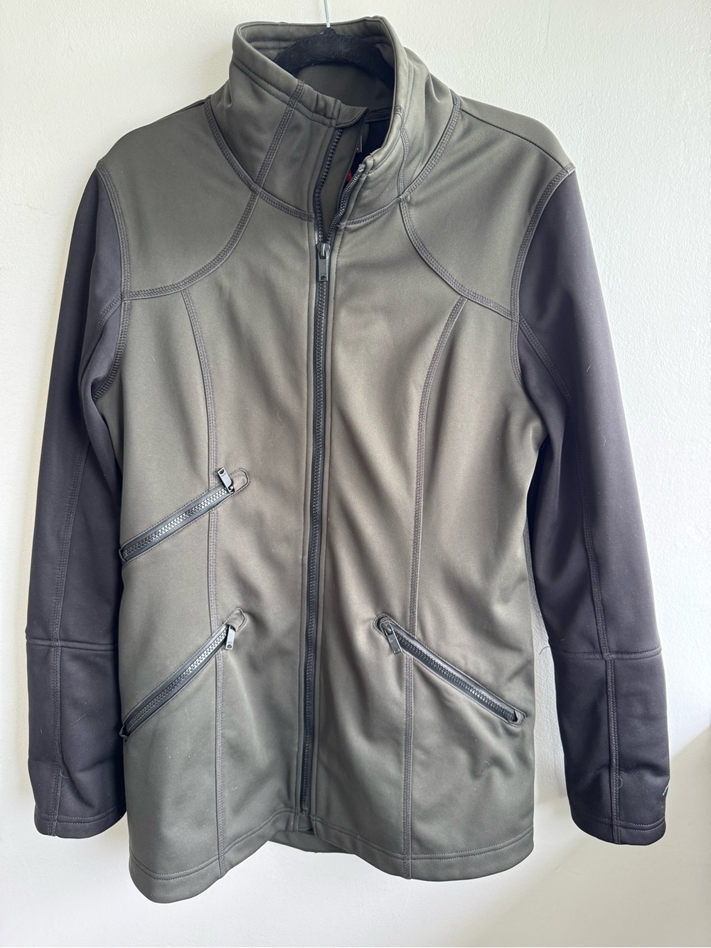 Zella Women’s Olive Green Softshell Jacket with Black Sleeves Size Large